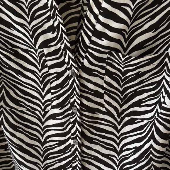 Talbots Black & White Zebra-Print button down blouse - Picture 3 of 9